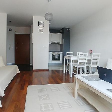 グダニスクApartament Bello - Free Parkingアパートメント エクステリア 写真