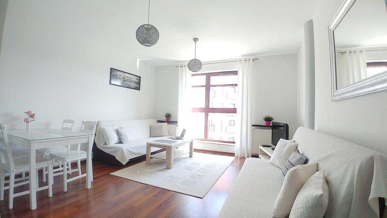 グダニスクApartament Bello - Free Parkingアパートメント エクステリア 写真